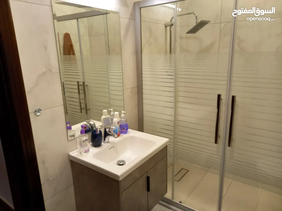 شقة مفروشة للإيجار في دير غبار ( Property 39076 )-175046941