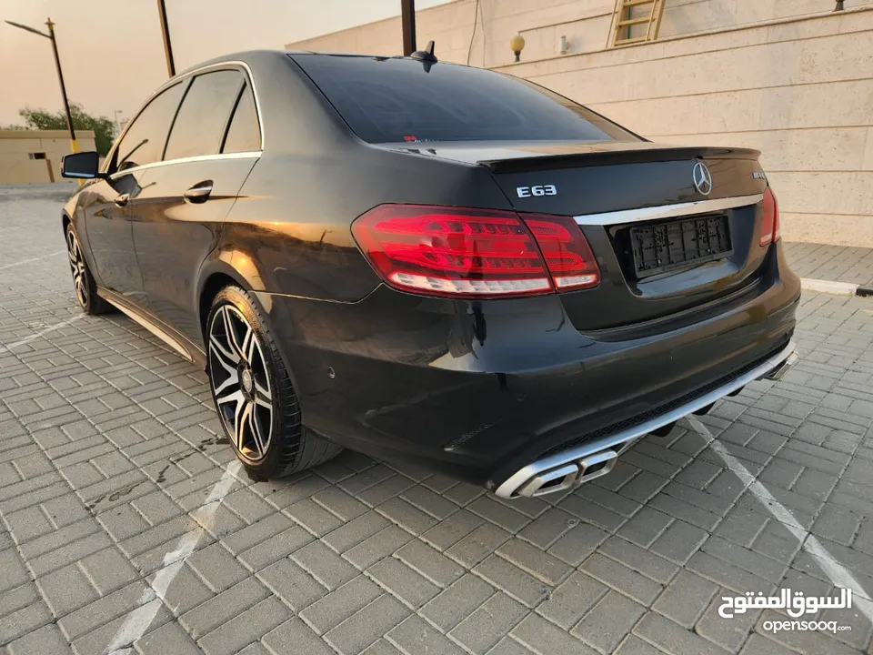 DHS 42000/= 2014 MERCEDES E300 / E 300 بحالة ممتازة جداً - خليجي فل اوبشن