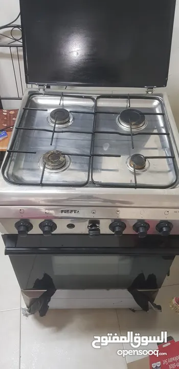 Gas stove and gas slinder  with regulator