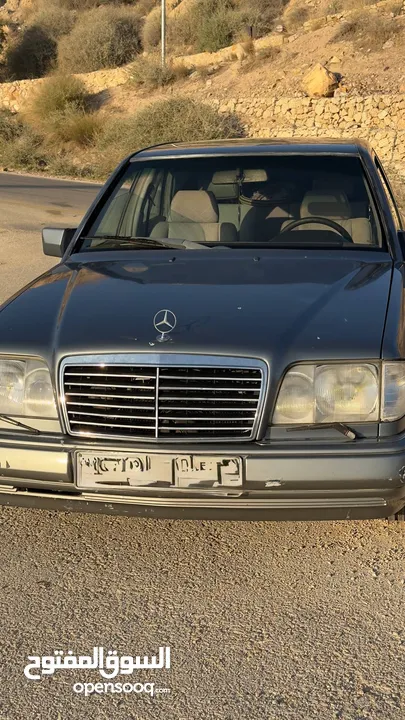 مرسيدس بطة E200