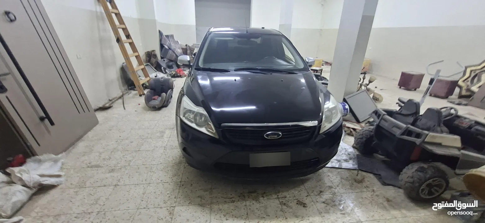 فورد فوكس موديل 2010_اتومتيك _ماتور 1600اصل برايفت فحص نظيف نص كاش ونص شيكات