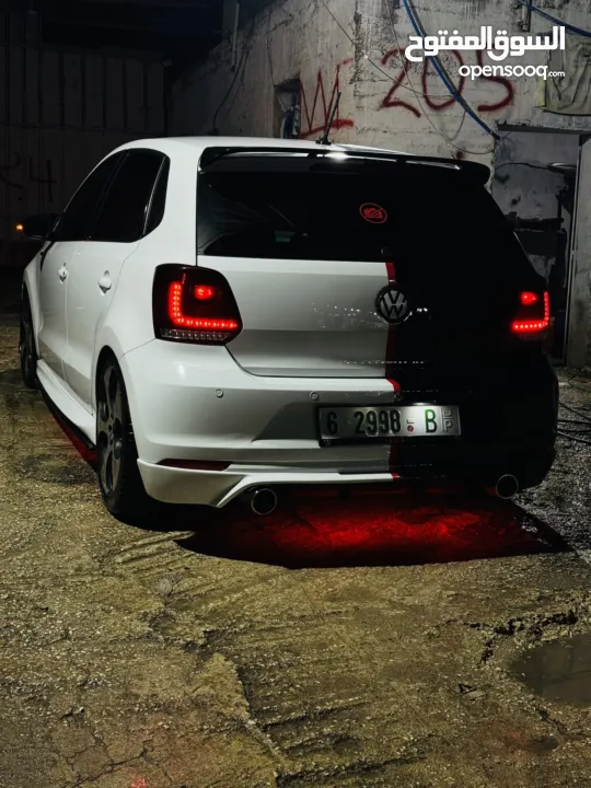 فلوكس فاجن بولو 2017