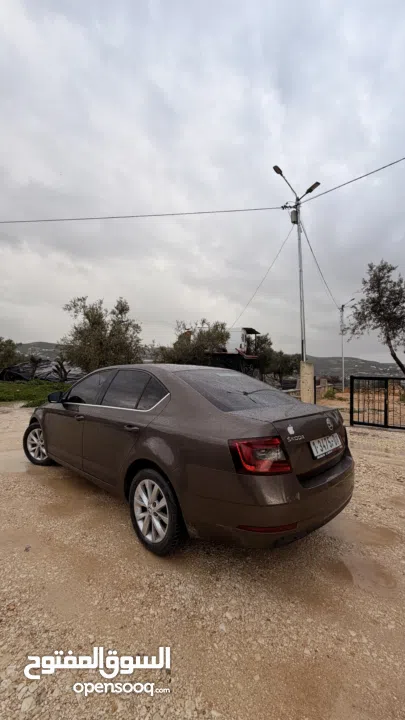 سكودا اكتافيا 2018