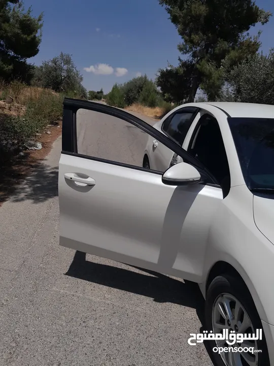كيا 3 م ديل 2019 اعلي صنف اقل سعر بالسوق مالك اول فحص كامل فل كامل ما عدا الفتحه مري ضب تحكم طاره