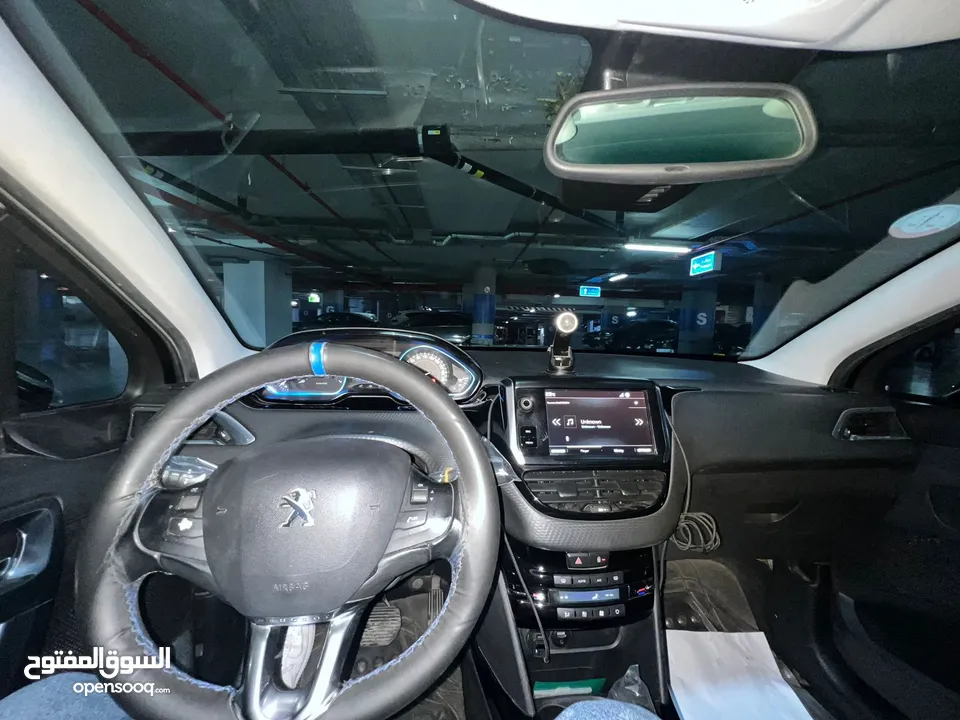 peugeot 2008 model 2017