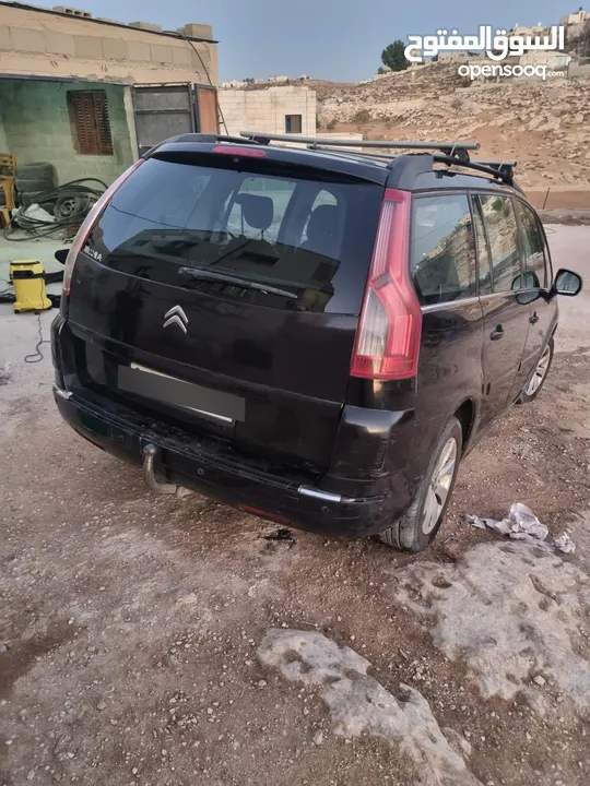 ستروين c4 6+1