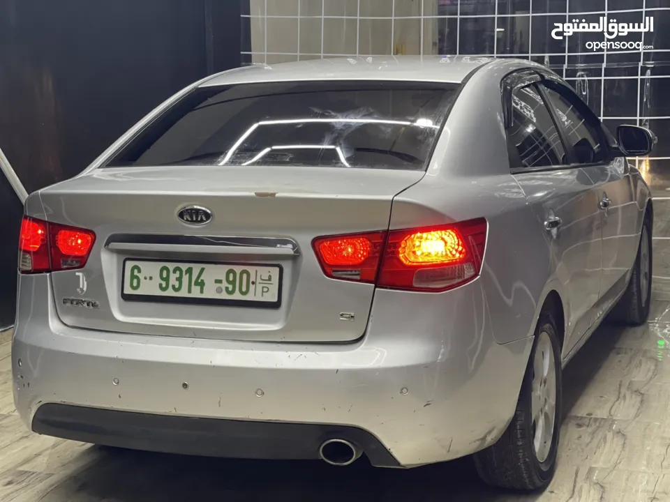 كيا فورتي 2009