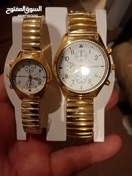 للبيعقطعتان من ساعة يد جديدة كوارتز ذهبية فاخرة تناظرية قابلة للتمدد من الفولاذ المقاوم للصدأ
