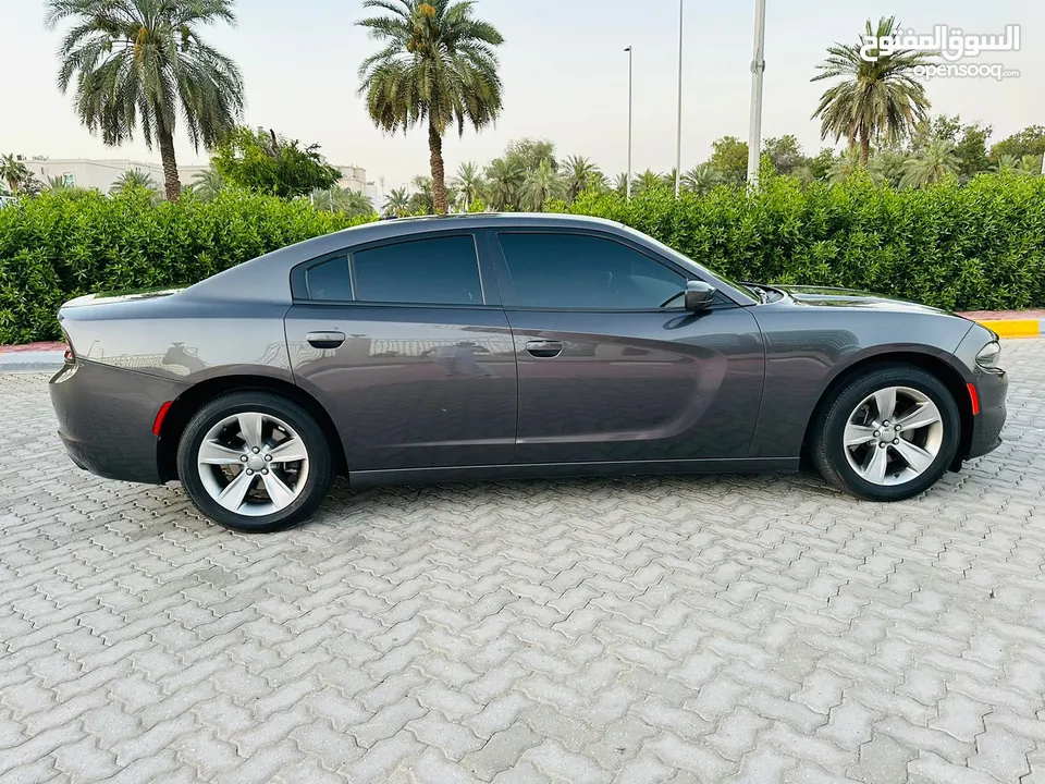 Urgent dodge charger SXT model 2018 full service in agency