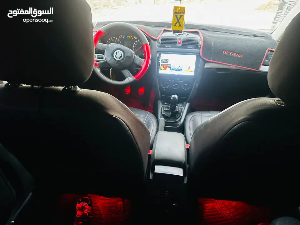 سكودا نيو 2006 دهان جديد  فحص ممتاز وتخلو من القص والضربات هيئه جديد فرش جلد  شاشه اندرو