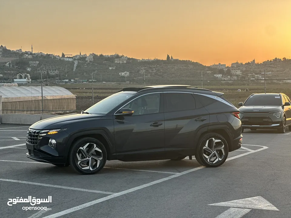 هونداي توسان/2022 Plug In فل الفل فتحة سقف بانوراما  4x4 ///271Hp   ( Haybrid) 1600cc