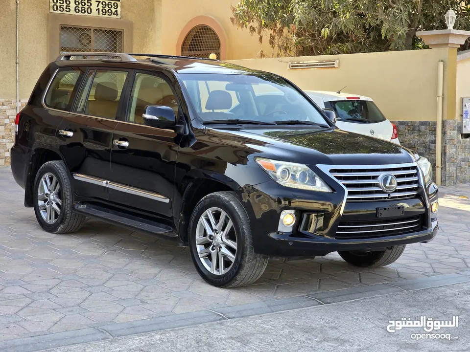 Lexus LX570 GCC V8 2012  price 91,000 AED