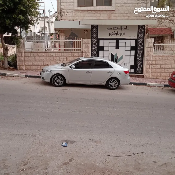 كيا فورتي 2009