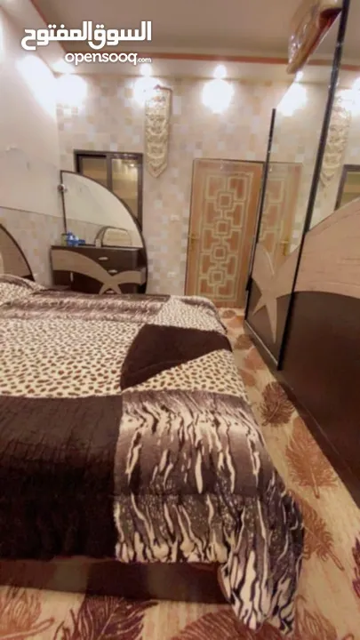 غرفة نوم كامل خشب تركي ثقيل والغرفه والله جديد اجمل من الصوره