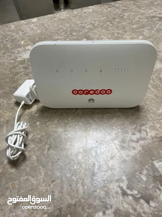 Ooredoo router - 1 fiber router + 1 4G router (SIM)