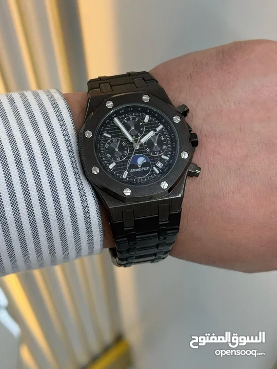 Audemars Piguet  أوديمار بيغيه ساعة فاخرة تجمع بين الحرفية السويسرية والتصميم الأنيق