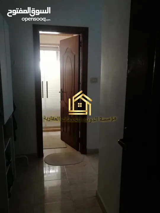 شقة فارغة - سوبر ديلوكس - 3نوم 1ماستر - مطلة وقريبة من الخدمات العامة