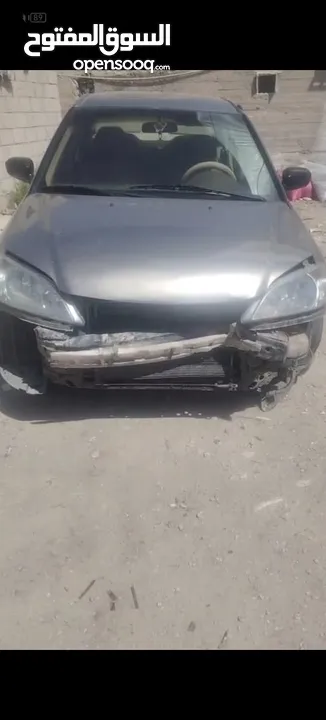 هوندا سيفيك شمباني للبيع على وضعها تعرضت لحادث وبحاجة لأصلاح