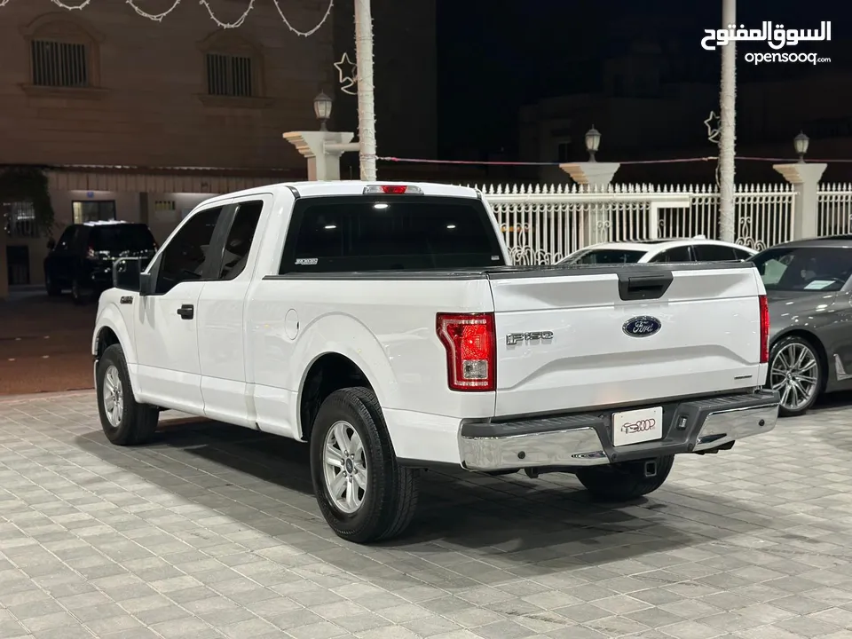 Ford F150 XLT V8