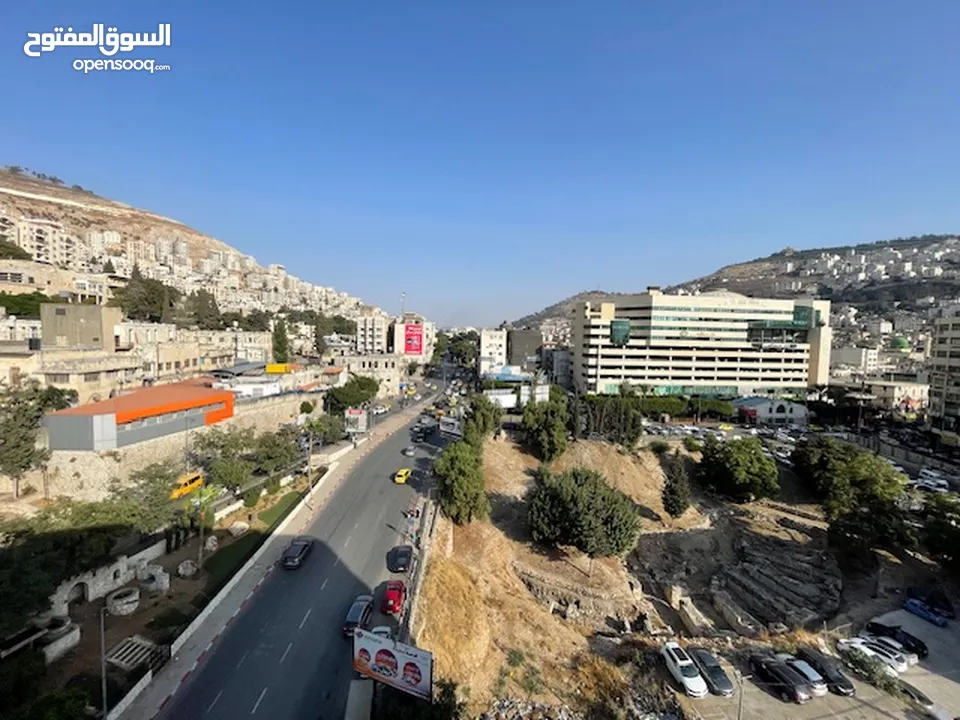 مكتب للبيع موقع مميز جدا  برج الساعة