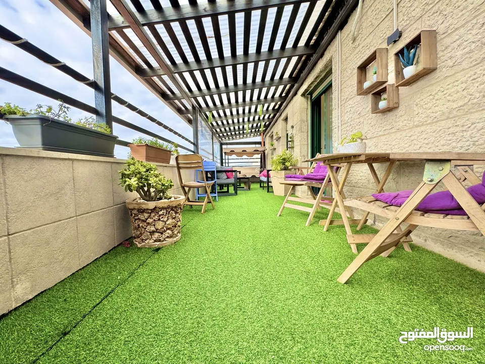 رووف للبيع مع عفش لقطة