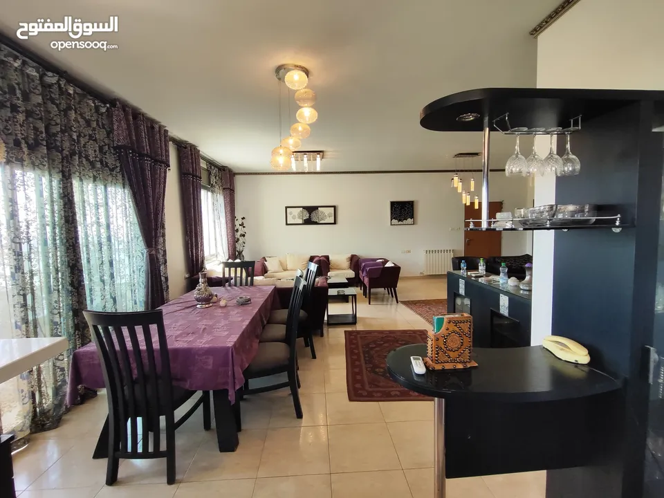 شقة كلاسيكية مفروشة للإيجار في عين مصباح قرب الاذاعه والتلفزيون