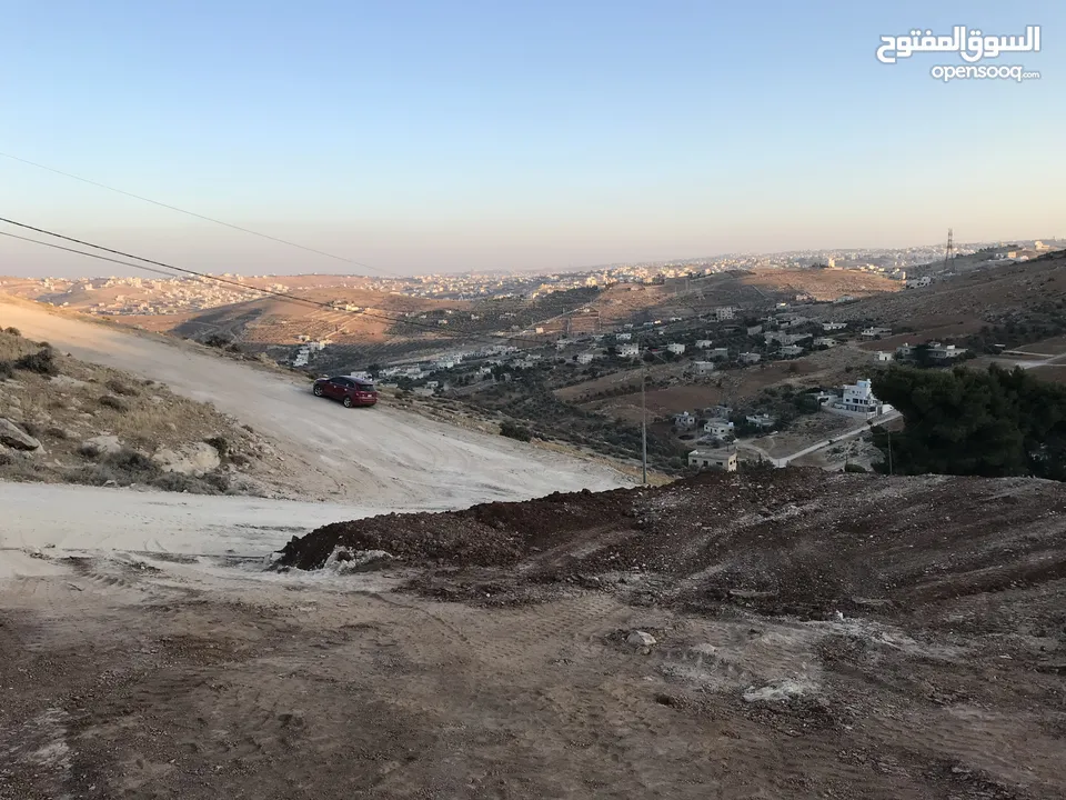 قطعة ارض في أم رمانة قرب شارع الأردن للبيع