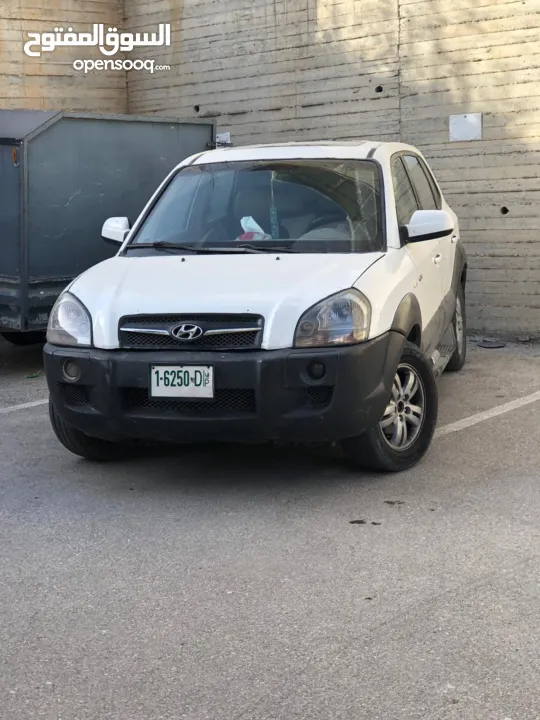 توسان 2005 بوضع جيد فتحه سقف هوك مرخص تامين ترخيص