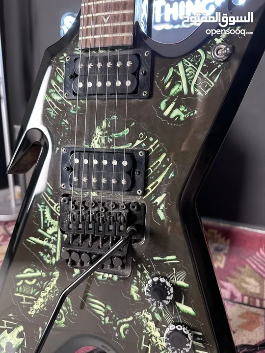 Dean Razorback Signature Dimebag Floyd Bio Mech Electric Guitar with Case - 400 JDs