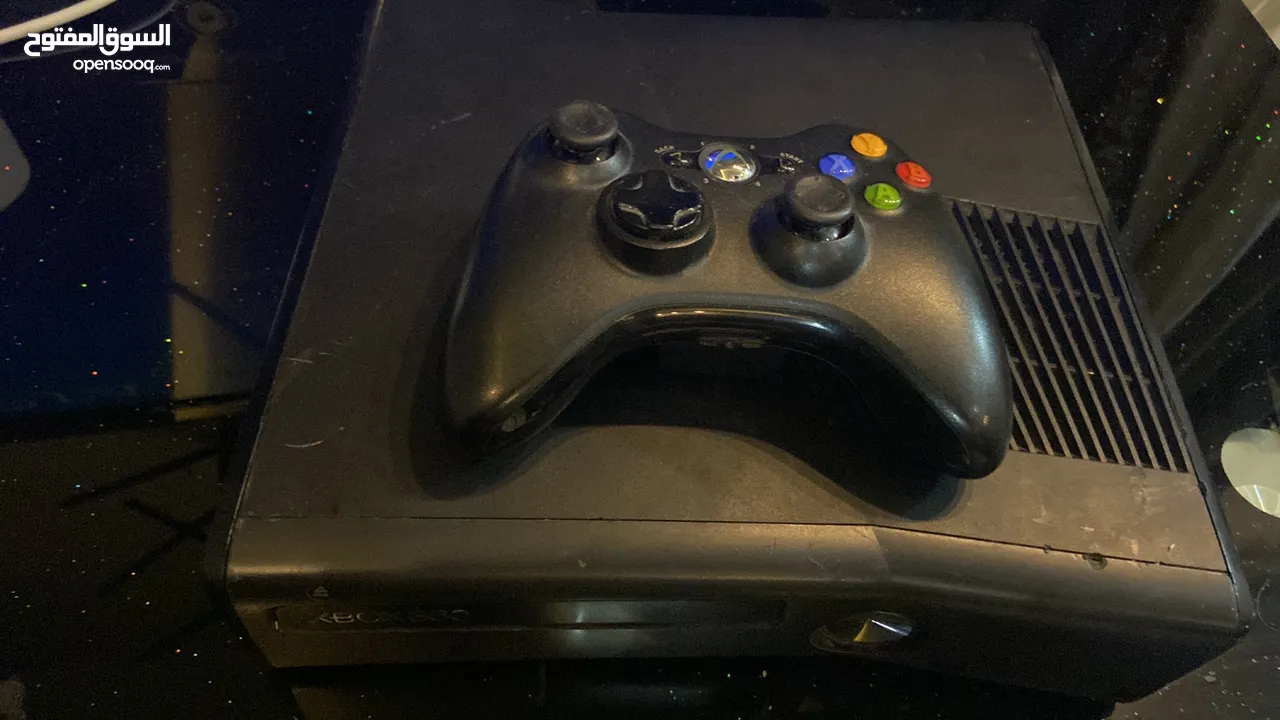 Xbox 360 معاه يد تحكم واحدة