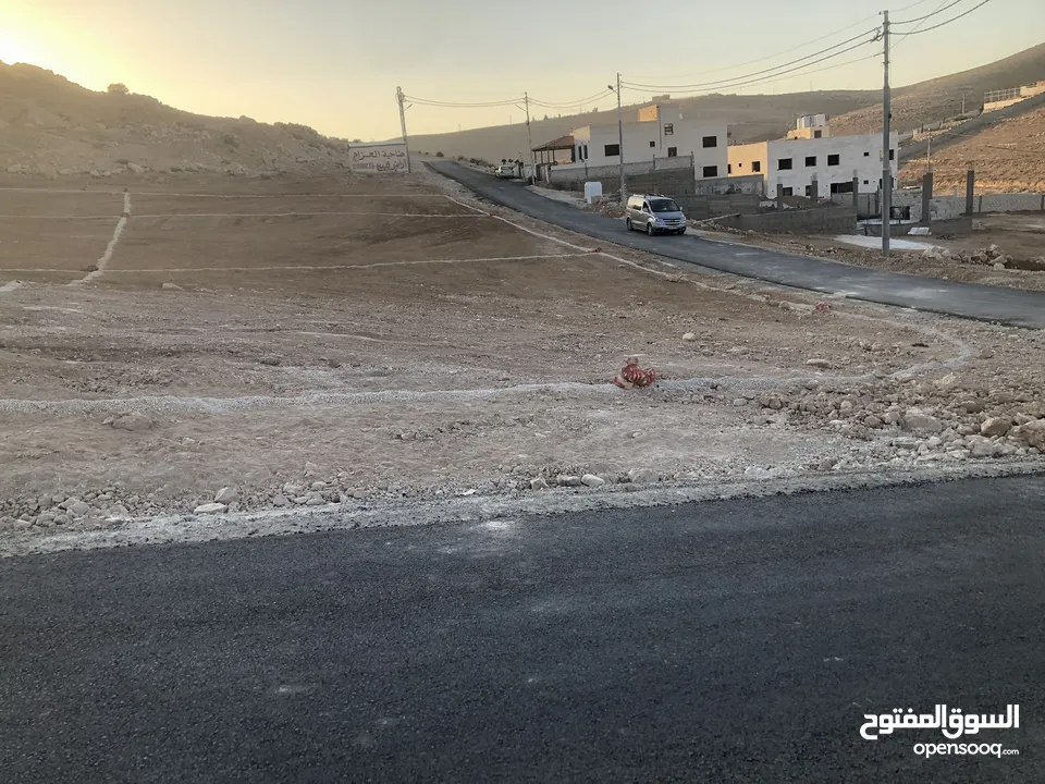 قطع اراضي 500م جريبا ام بريكة ، قوشان مستقل ، كامل الخدمات