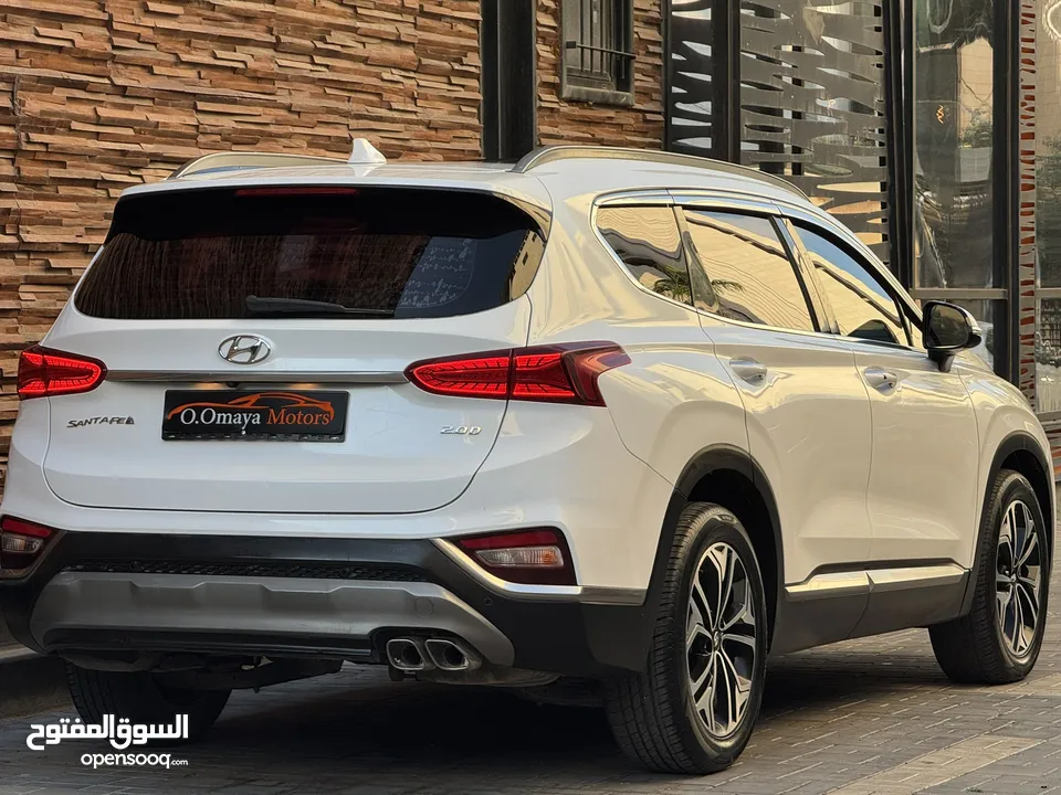 فرصة نادرة – Hyundai Santa Fe بانوراما  (6+1 مقاعد أصلية) ممشى قليل و بحالة الوكالة