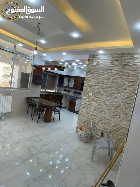 شقة مميزة للبيع في الجاردنز طابق اول 150م تشطيب سوبر ديلوكس