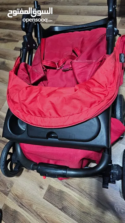 عرباية اطفال مع كوت نوع Graco