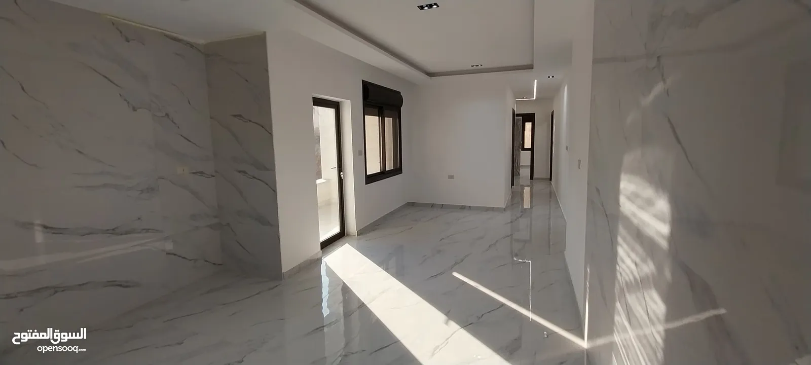 شقق جديدة وفاخرة جداً للبيع في طبربور