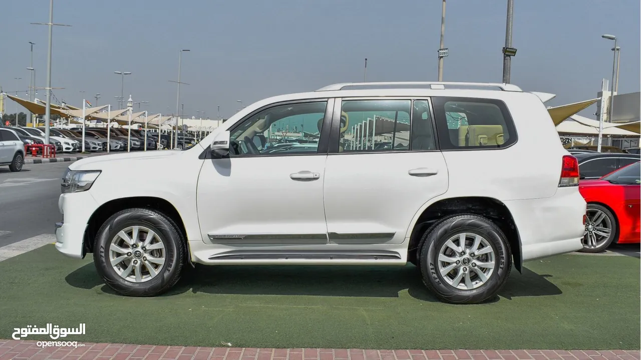 Toyota Land Cruiser 2016 GCC- V6