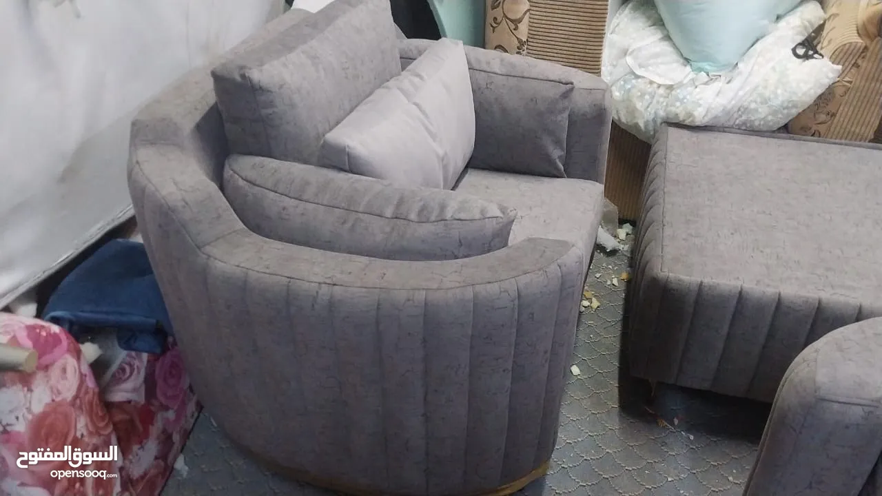 10 seater sofa set used only 1 month. urgent sale