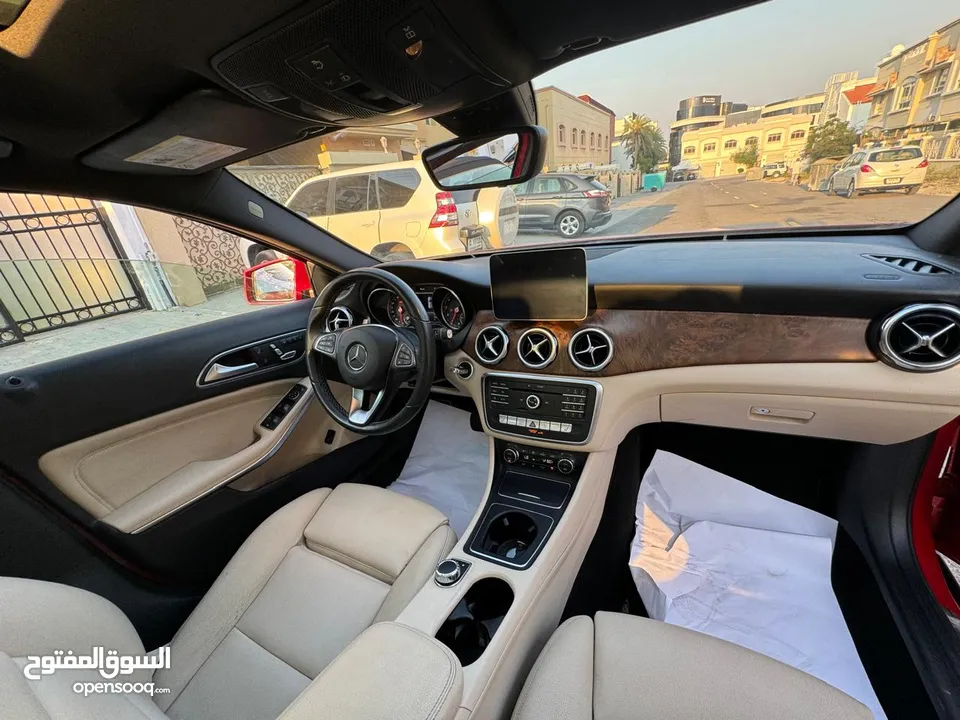 Mercedes Benz GLA 250  Full Options with Panoramic Sunroof