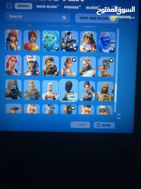 حساب ايبك قيمز وحساب فورت نايت سيزون ثالث وطور الزومبي  للبيع بسعر مرتب