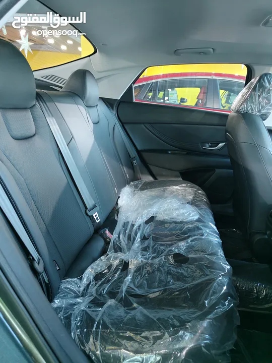 Hyundai Elantra 2025 F/O