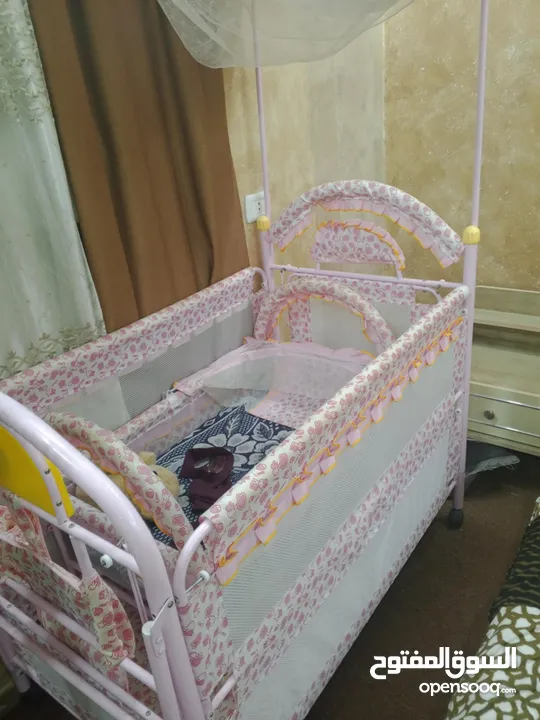 تخت بيبي  استعمال بسيط