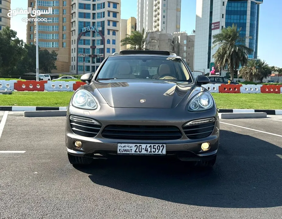 بورش كايين V6 2012 ‎العداد 180 ‎السعر 3250