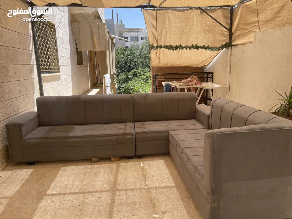 كورنر للبيع