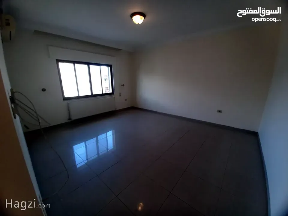 شقة غير مفروشة للإيجار 230م2 ( Property 17694 ) سنوي فقط