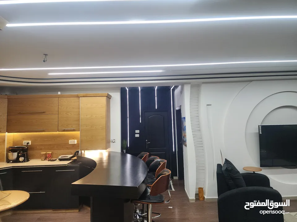 شقة مميزة للبيع مع الأثاث