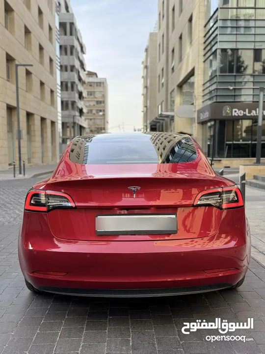 Model 3 / standard plus 2021 Autoscore B+      بحالة الوكالة (%84) اعلى سكور فحص كامل / عداد قليل