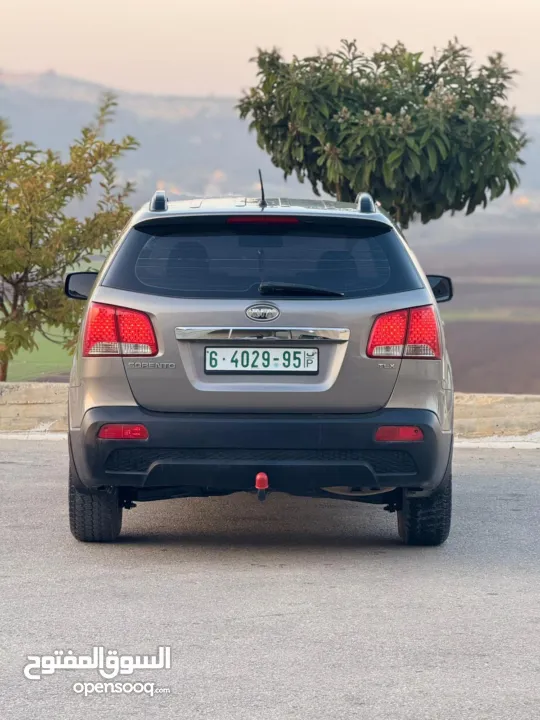 كيا سورينتو 2012