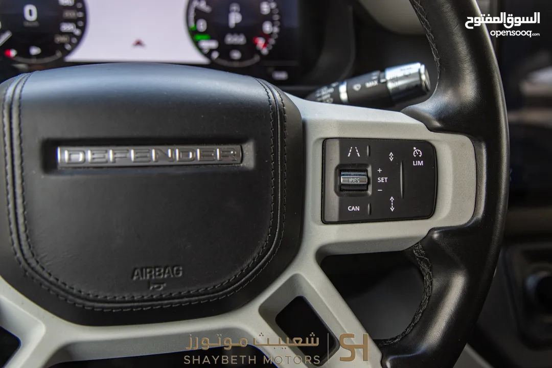 Land Rover Defender 2022 Plug in hybrid Black package