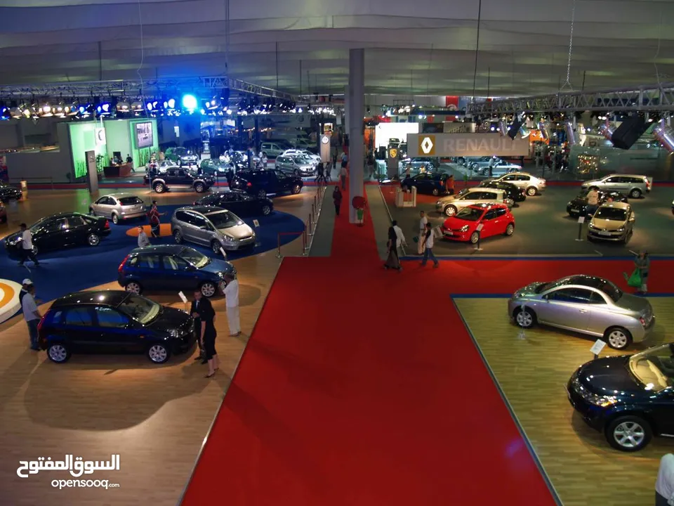 البحث عن شركاء لتنظيم حفلات ومؤتمرات بي مناسبة فصل الصيف