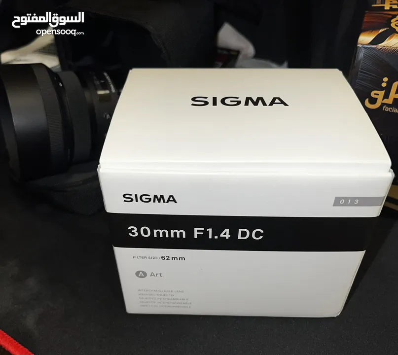 عدسة Prime Sigma 30 mm F1.4 DC بكرتونها نظيفة 100%
